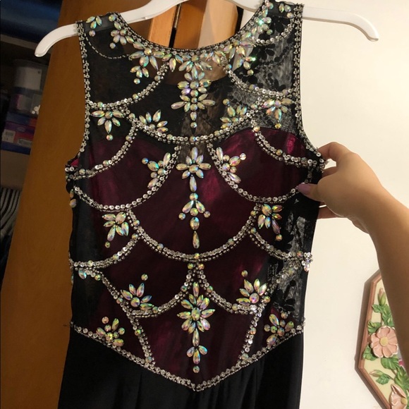 Long Black prom dress - Picture 2 of 4